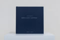 Álbum Edição de Autor Lembra? com capa azul-marinho e título personalizado